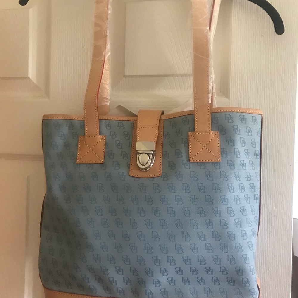 BRAND NEW Dooney & Bourke Tote Bag